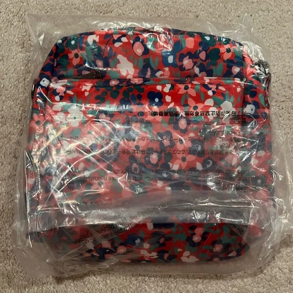 Lug Ranger 2 Crossbody in Wildflower Poppy NWT - Picture 6 of 7